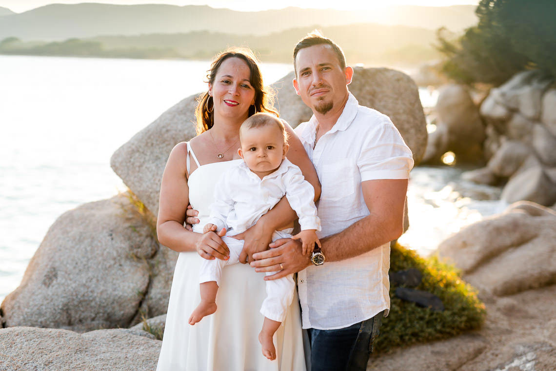 A quoi ressemble une séance photo de famille sur les plages de Corse