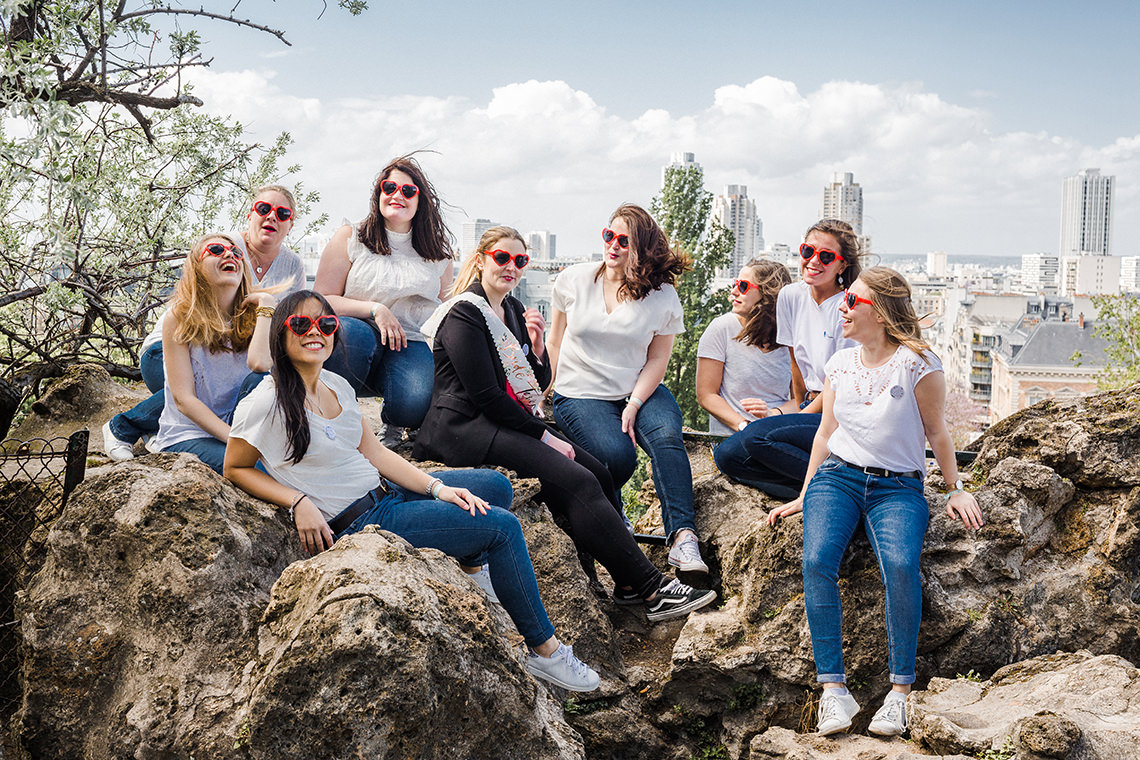 séance photo EVJF aux Buttes Chaumont Paris 19eme