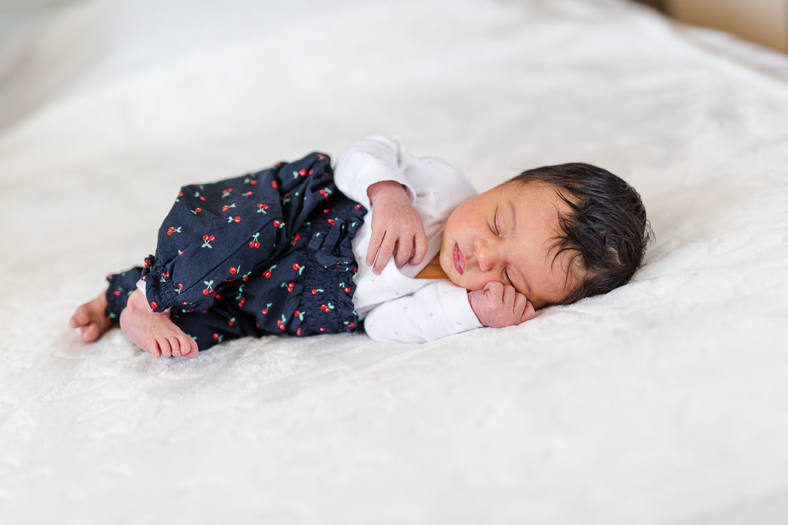 Faire un shooting photo à la naissance de son bébé à la maternité (Antony 92160)