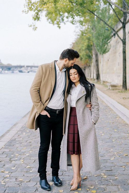 photo couple paris tenue printemps