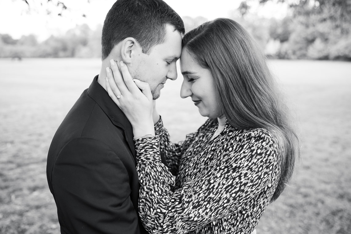 Comment une séance photo de couple répond aux 5 langages de l’amour