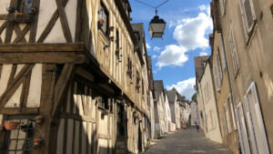ruelles pittoresques chartres pour une seance photo EVJF